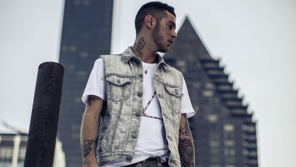 Emis Killa presenta Mercurio in live chat e parte con l'Instore Tour, le date