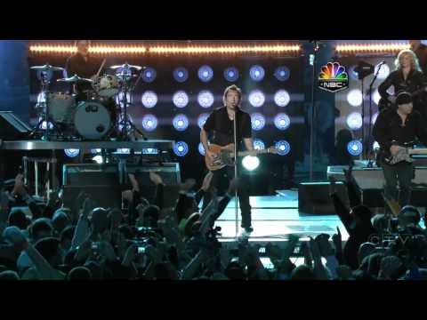 biggest paid live performer biggest paid live performer