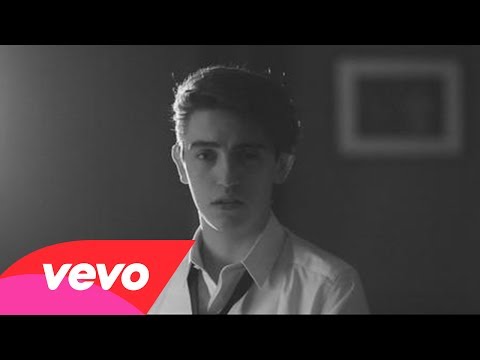 Michele Bravi ritorna con un nuovo singolo