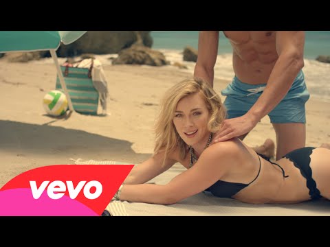 Hilary Duff ritorna con Chasing the sun (il video)