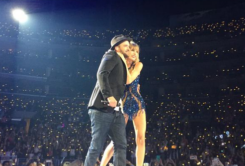 Taylor Swift: Selena Gomez e Justin Timberlake per l'ultima tappa a Los Angeles