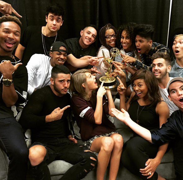 Taylor Swift festeggia il suo Emmy (anche con Giuseppe Giofrè)