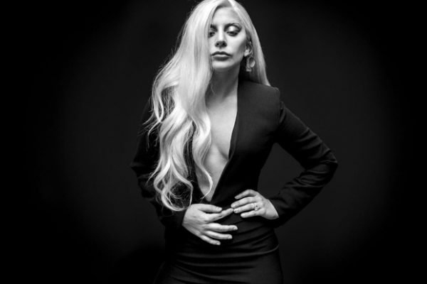 Lady Gaga, The Cure: testo