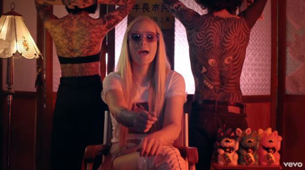 Iggy Azalea, testo nuovo singolo Mo Bounce