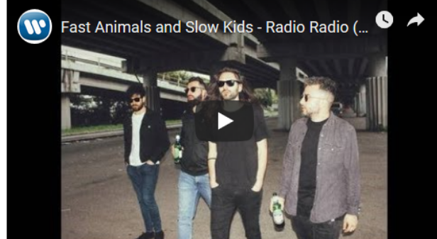 Fast Animals And Slow Kids, Radio Radio: Testo