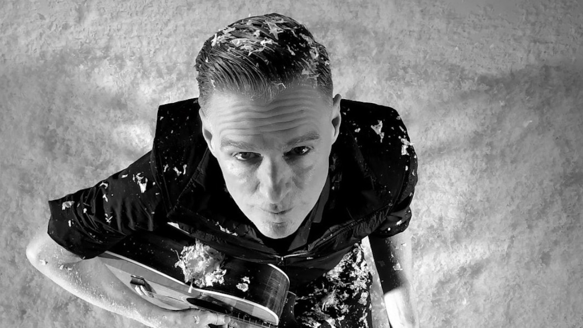 Bryan Adams chiede scusa dopo l’exploit contro la Cina per il Coronavirus