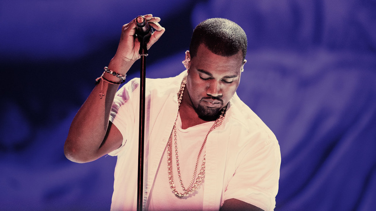 Donald Trump positivo al Coronavirus, Kanye West prega per lui