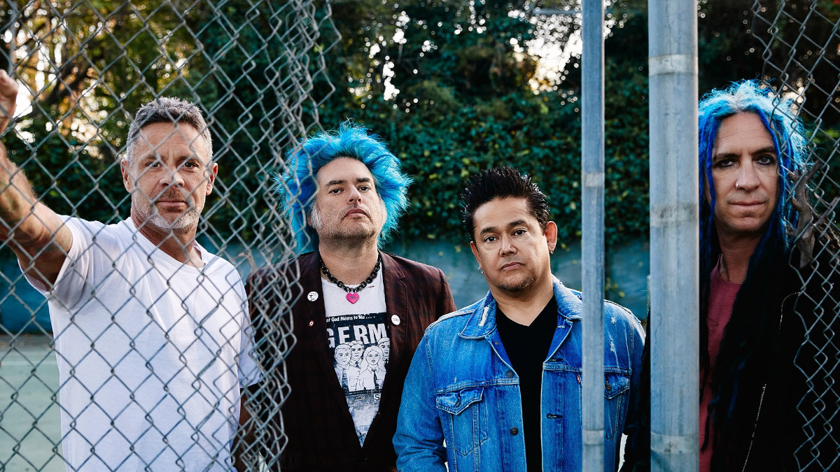 Il nuovo album dei NoFx esce a febbraio, ascolta il singolo Linewleum con gli Avenged Sevenfold - Testo